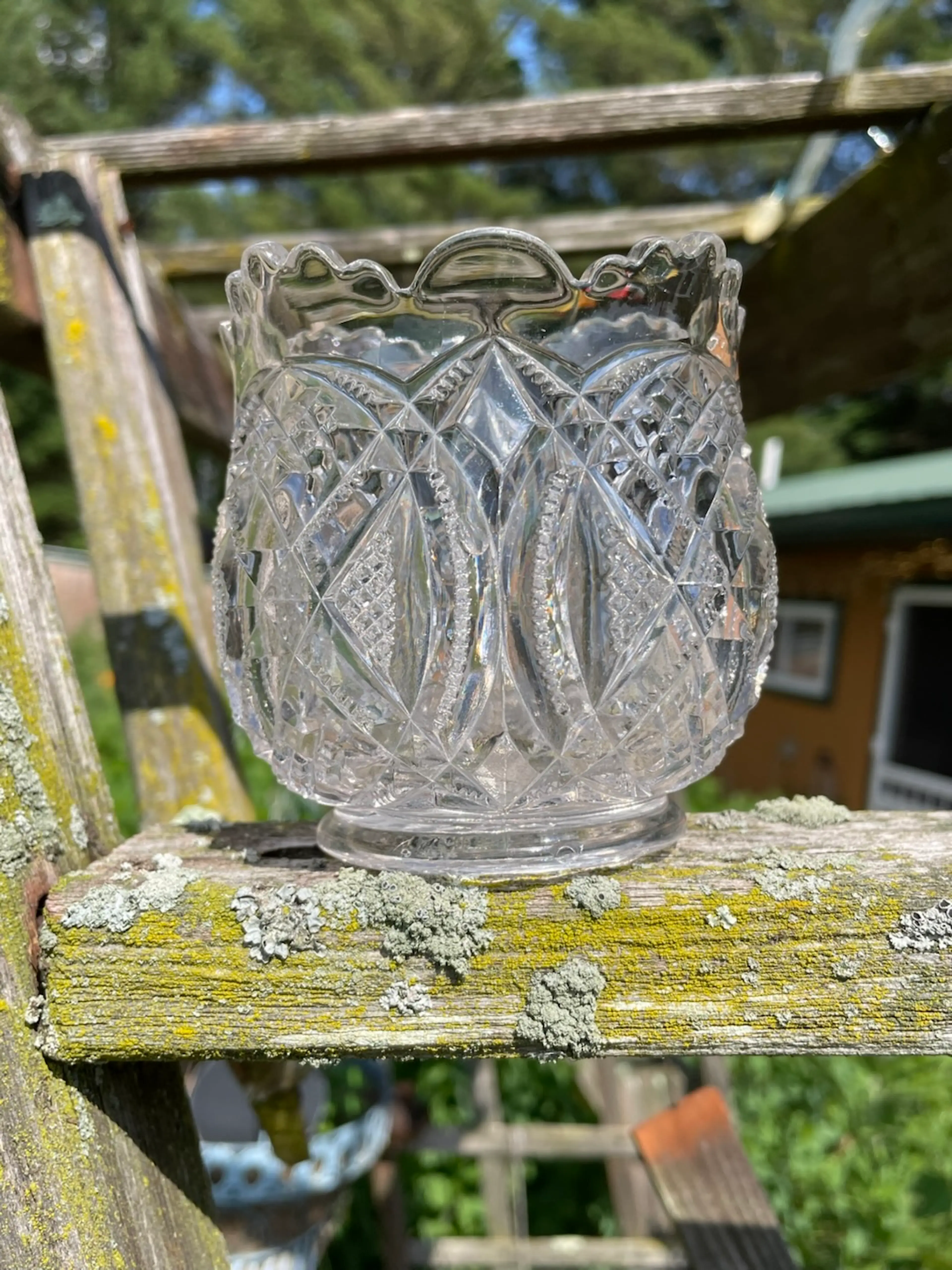 Image 2 of 6