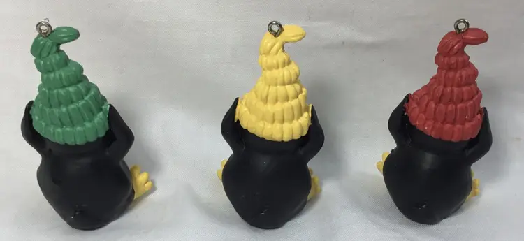Hs. of Lloyd ornaments winter penguins lot of 3, resin, tall hats, 3"x 1.5"