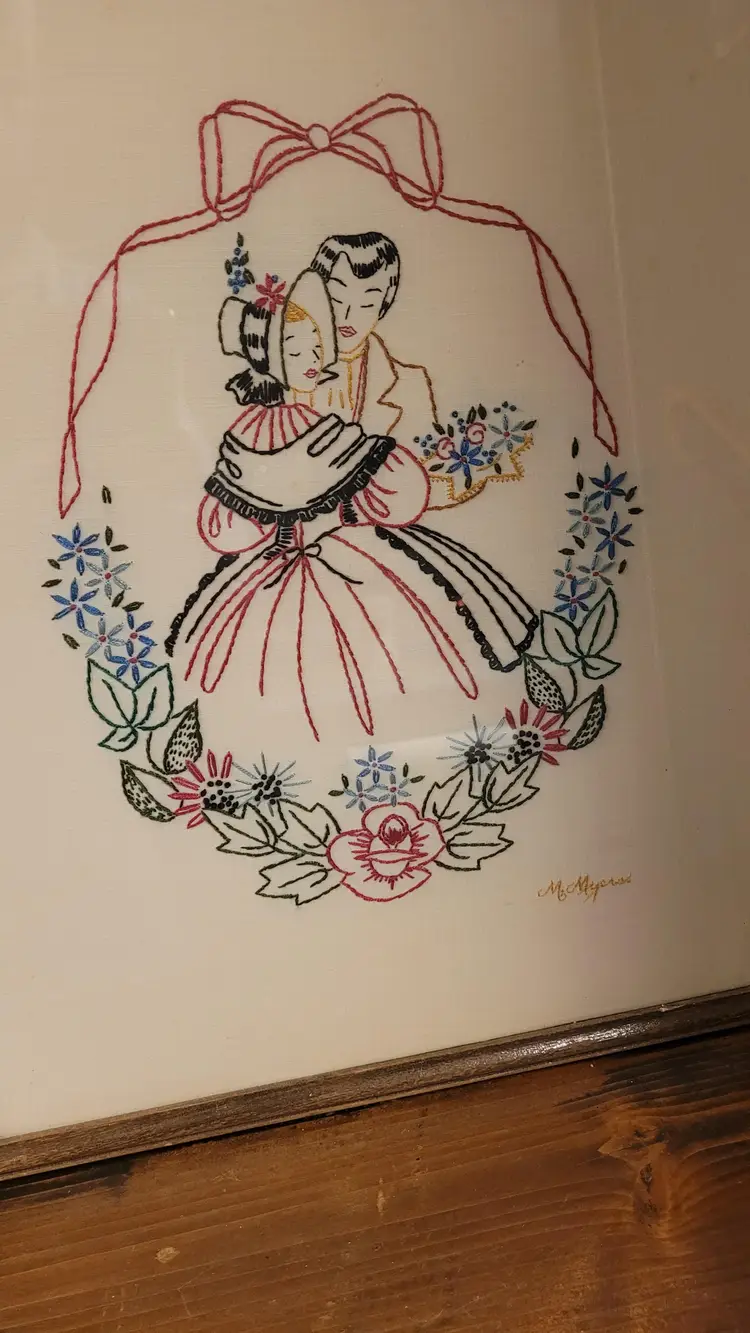 Vintage Embroidered Couple Framed Wall Art Set "The Kiss"