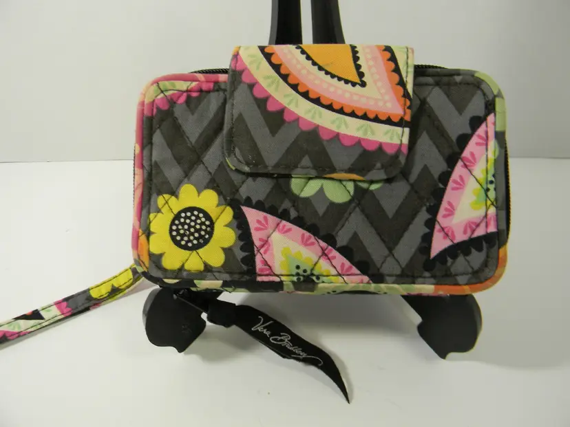 Vera Bradley Wallet Ziggy Zinnia Pattern