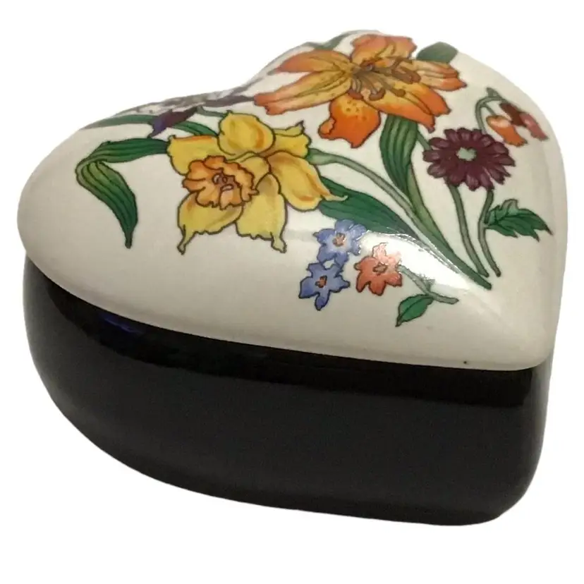 Heart Trinket Box Opening Night by Potpourri Press 3" x 2.75" Porcelain Lidded