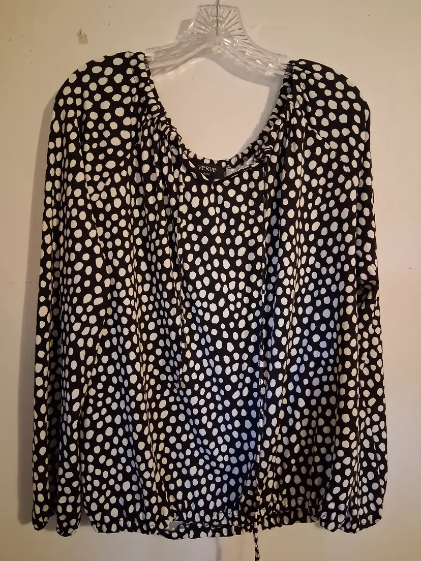 Ladies Medium Ballon Sleeve Pull Over Black VERVE Blouse (B30)