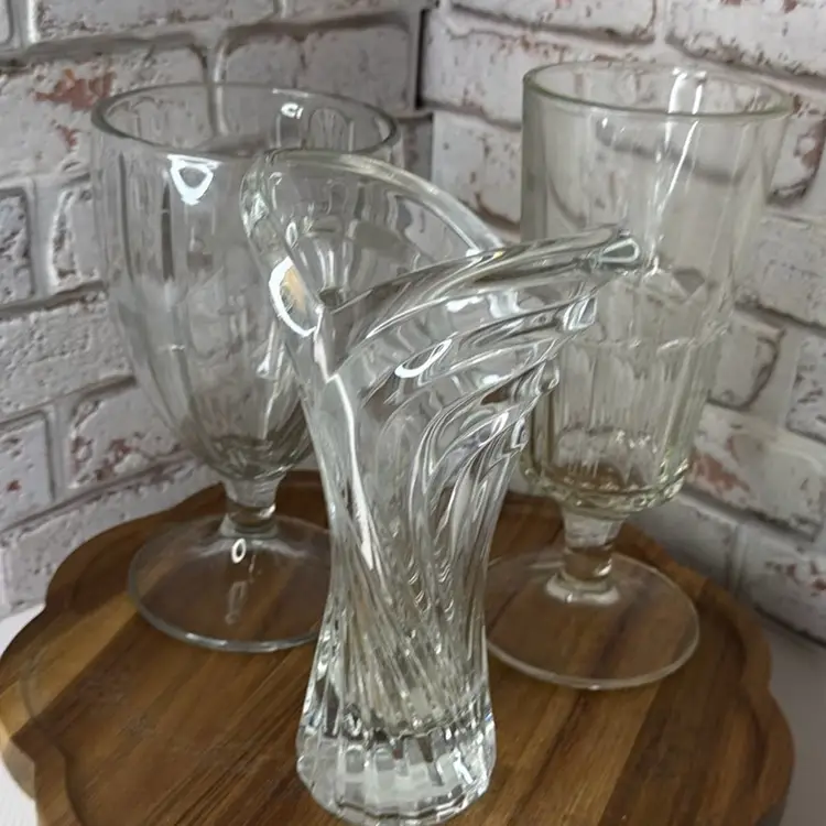 Set Of 3 Clear Vases One Is MIKASA One Is Celery Vase