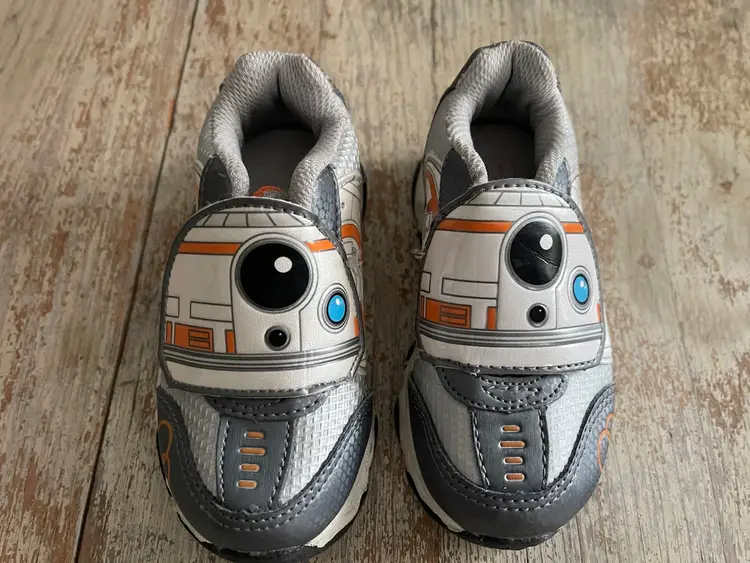 Star Wars BB8 Kids Light Up Sneakers Size Toddler 7 Hook & Loop Easy On Shoes