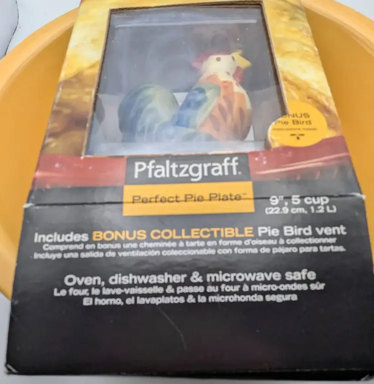 Vtg Pfaltzgraff Perfect Pie Plate with Bonus Collectable Rooster Pie Bird Vent