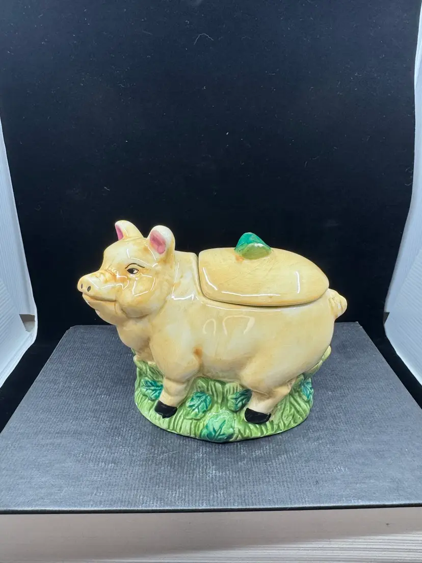 Vintage WCL Pottery ceramic pig-shaped canister with a lid- Some Chips, See Pics