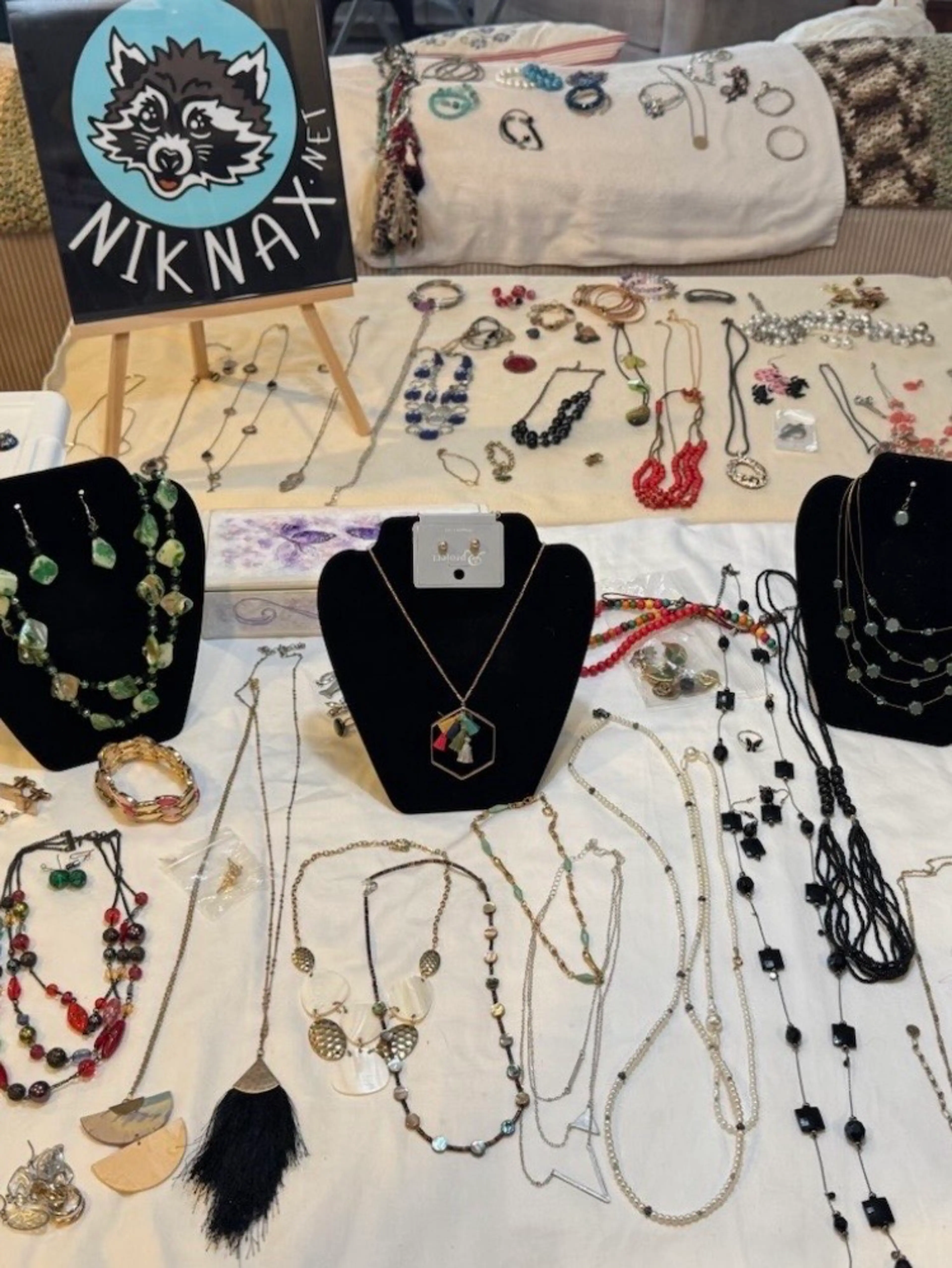 Let’s Shop Costume Jewelry, Again!