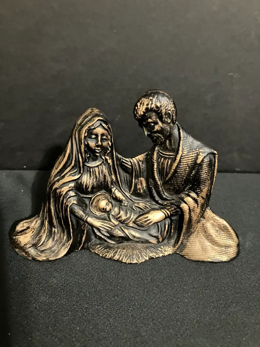 Unique Figurine Mary, Joseph & Baby Jesus 4”x6” Black & Gold Signed Christmas Crèche