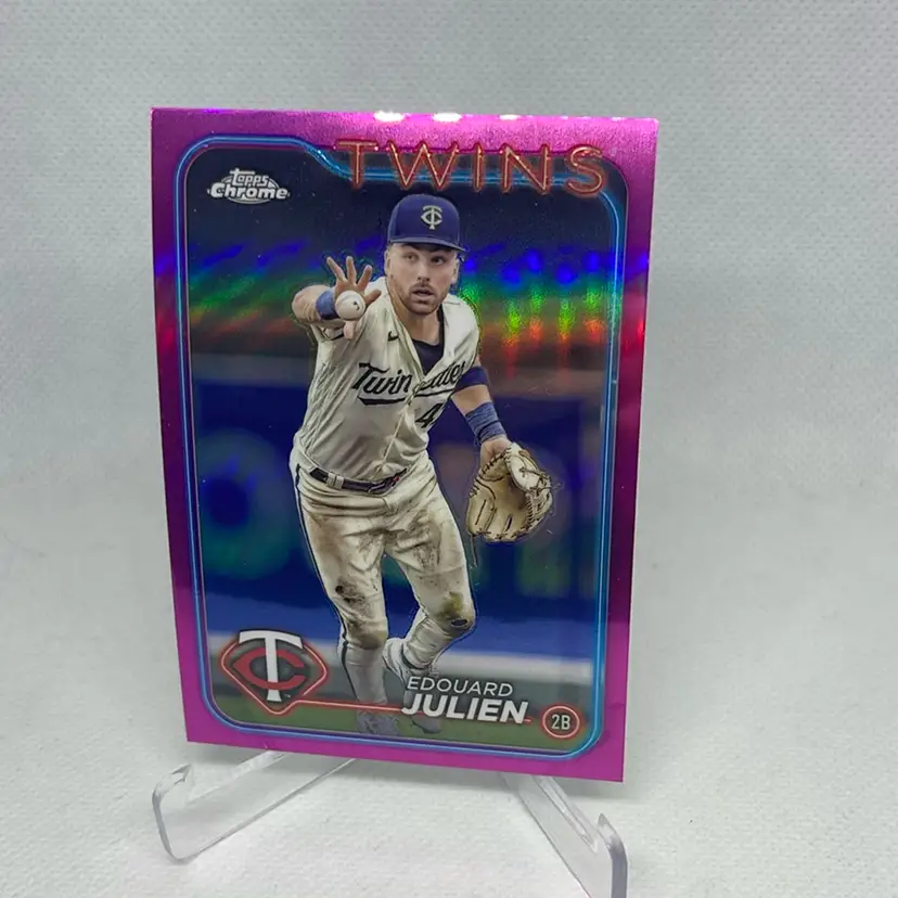 2024 topps chrome pink refractor edouard julien #152 Minnesota Twins 
