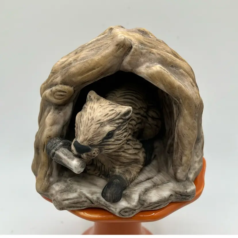 Vtg. Franklin Porcelain Woodland Surprises Beaver In Den Figurine-1984 (READ)