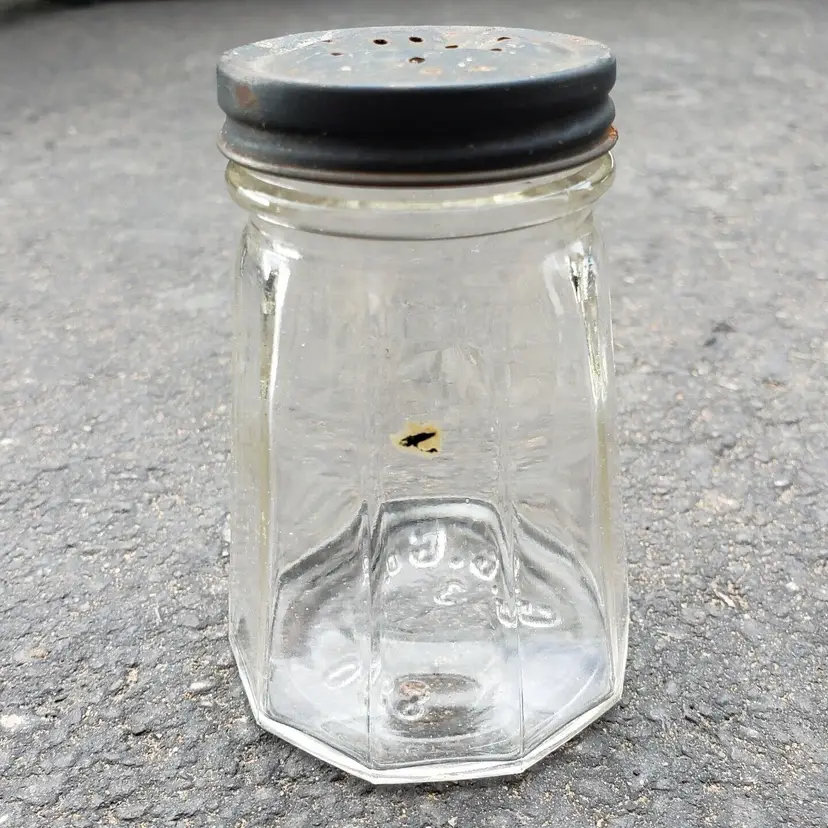 G C Co Ribbed Glass Sugar / Spice Range Shaker #3 with Black Metal Lid Vintage 