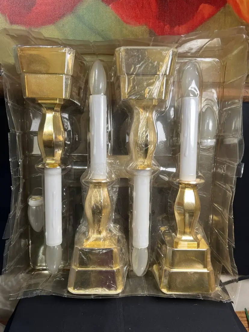 4 Gold Bethlehem Window Candles-Battery Operated w/ LED Lights, 2 Extra Bulbs, Sensor, Option of Color/White or Flicker