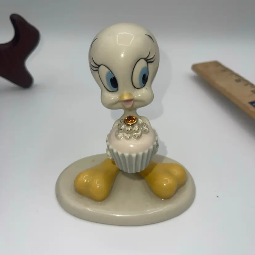 Lenox - “A Present From Tweety” 2004 - Warner Bros. - Topaz November Stone