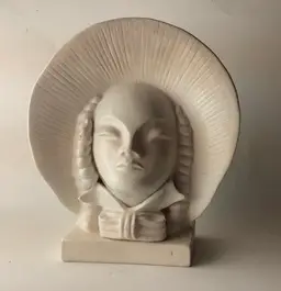 USA Pottery Girl with Hat Ceramic Vintage