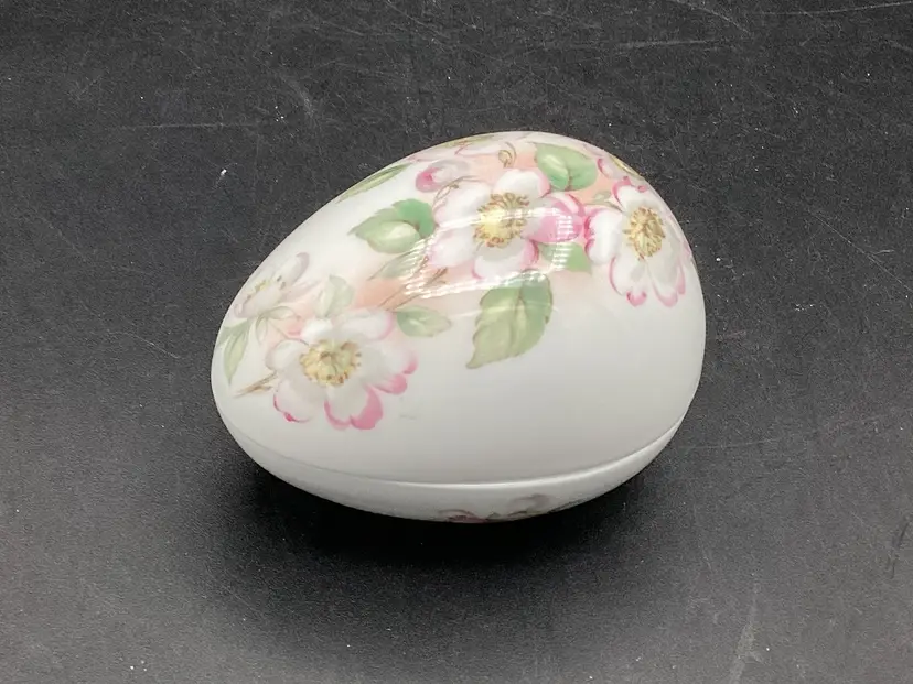 Vintage Coalport Painted Egg Trinket Box, 3x2.25”
