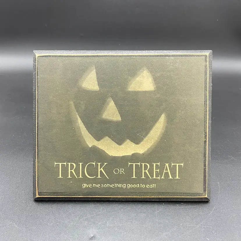 Halloween Jack O'Lantern Sign Trick or Treat Pumpkin Vintage