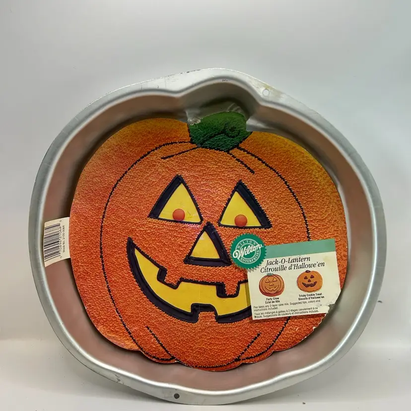 1995 Wilton Pumpkin Cake Pan