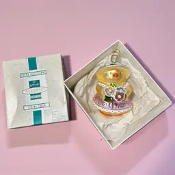 Hallmark Keepsake Crown Reflections Blown Glass Ornament Spring Chick 1998