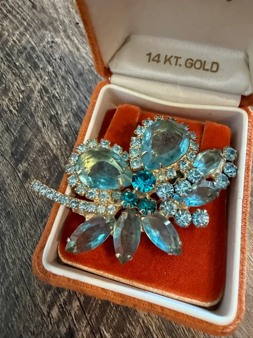 Vintage Juliana Blue Rhinestone Brooch