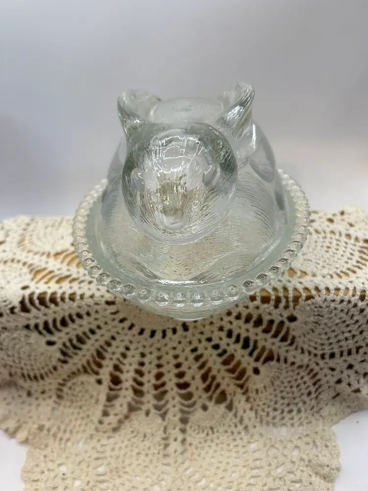 Indiana Glass nesting bunny 7 1/2 x 4 1/2 x 5 1/2