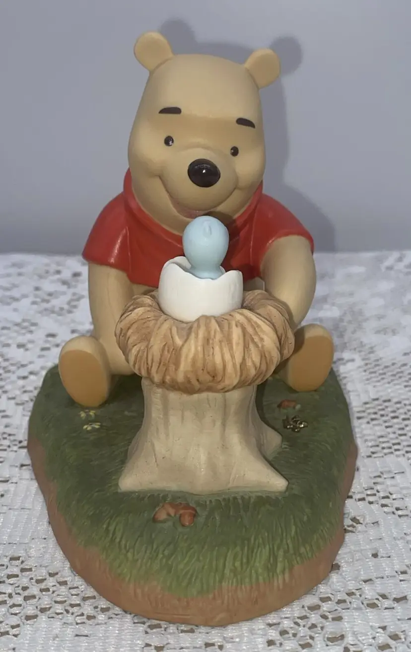 Disney Winnie The Pooh and Friends Welcome Little One Figurine Baby Bird 4" Tall