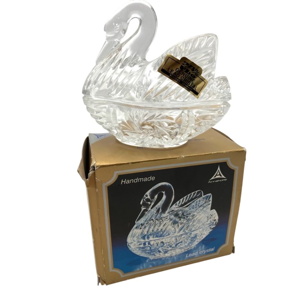 Niknax · 26 - Vintage Clear Lead Bavarian Crystal Swan On Nest
