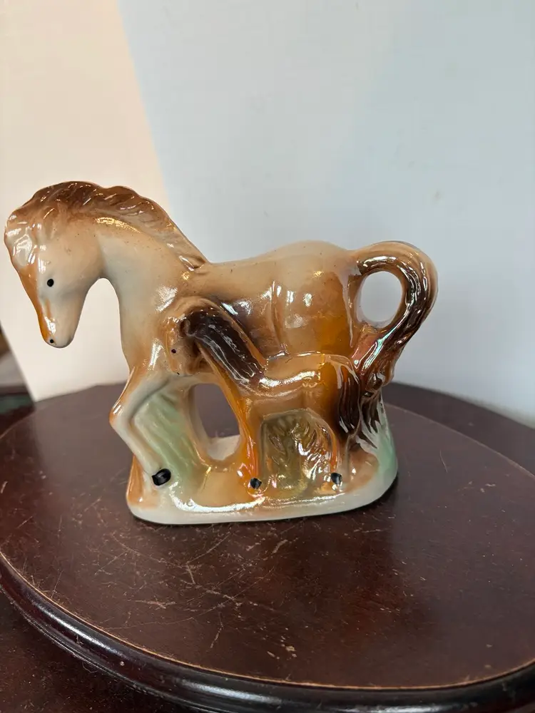 Mama Horse With Foal Statue/Figurine