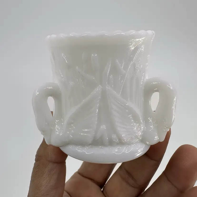 Vintage Westmoreland Swan Milk Glass Toothpick Holder 3 Handles 2.5β