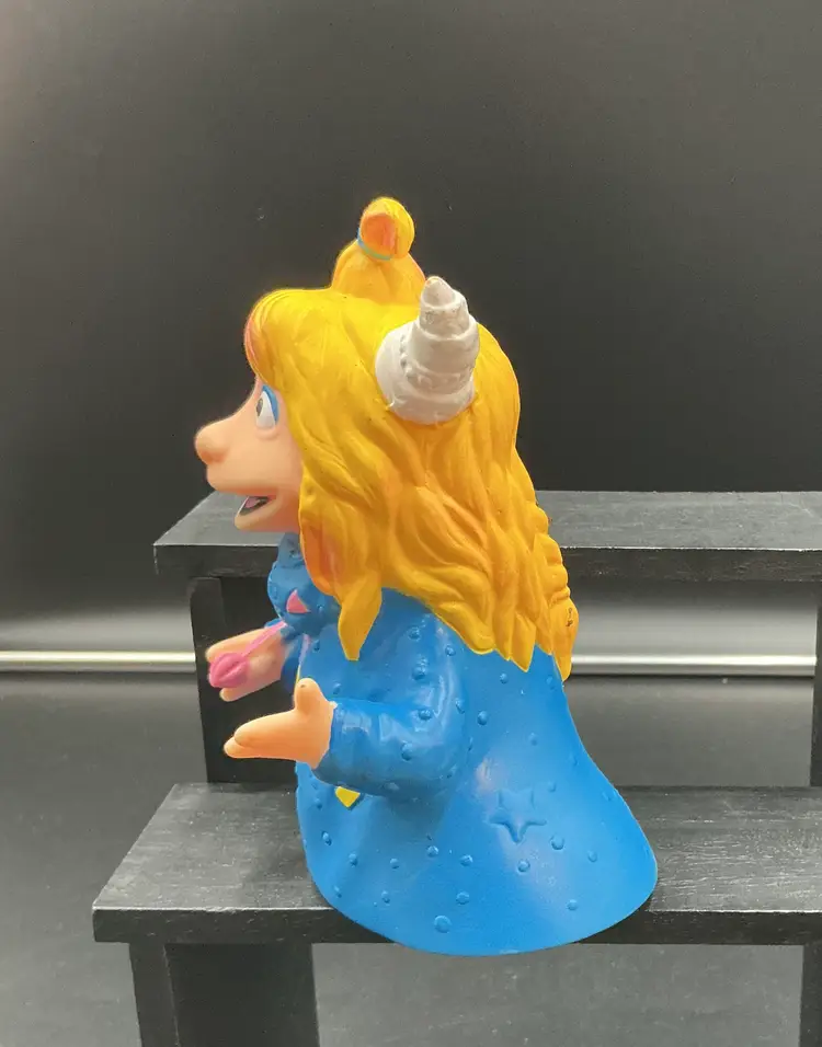 1990 Eureeka’s Castle MTV Nickelodeon rubber hand puppet, Pizza Hut Promo. 5.5 inches