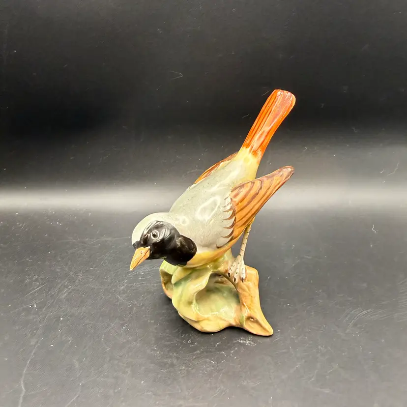 Antique Dresden ‘Gartenrotschwanz’ Porcelain Figurine