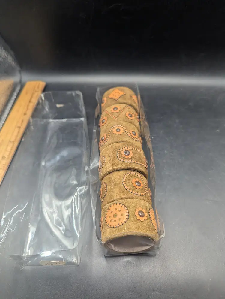 Vintage Handcrafted Floral Brown Suede Leather Napkin Rings Set of 6 Retro Boho
