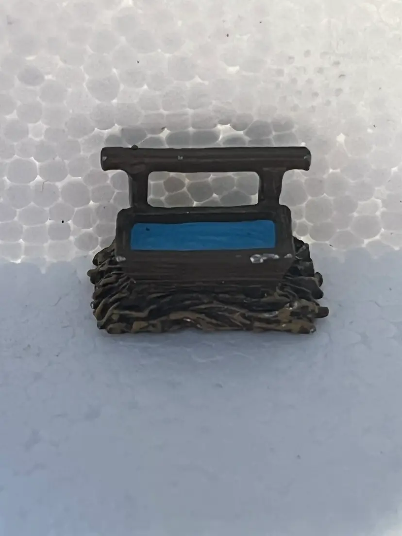 Liberty Falls Hand Painted Pewter Figurine As Pictured