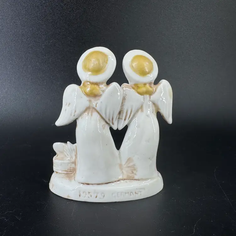 19579 Germany Porcelain Angle Status With Baby
