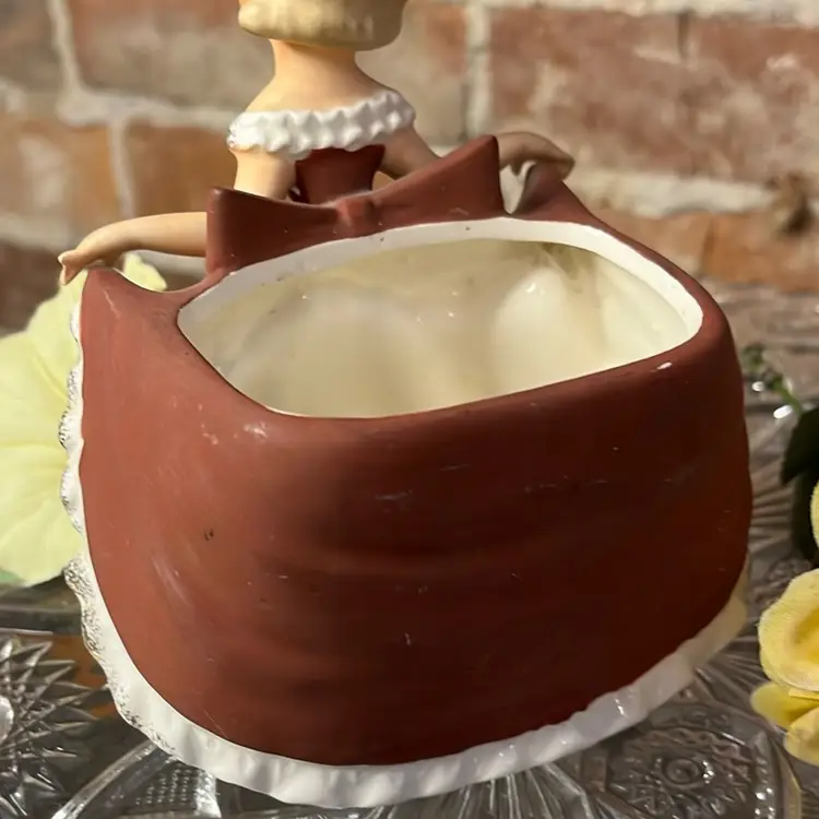 Vintage 1950’s Relpo Planter. Brown Dress.