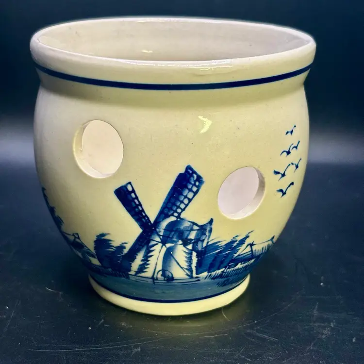 White & Blue Windmill Bulb Planter with Holes Unmarked 4”