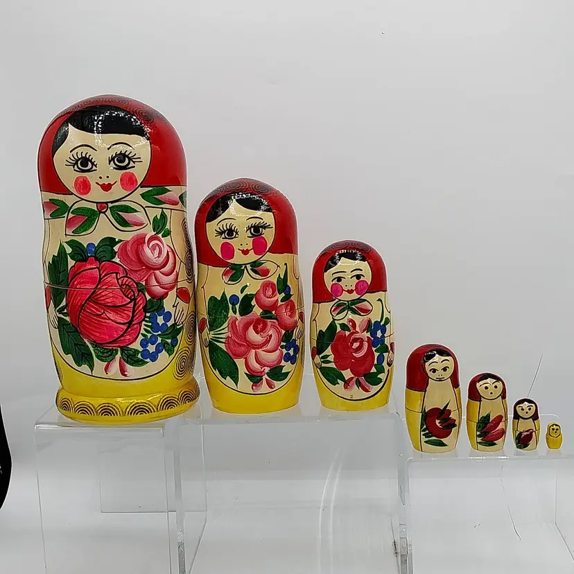 Vintage Russian Matryoshka Semenov Classic 7 pc Nesting Dolls, Hand Painted