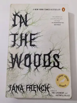 In the Woods - Tana French (Paperback)