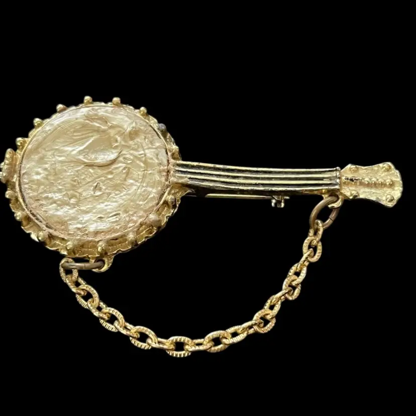 Vintage Banjo Pin Brooch With Chain