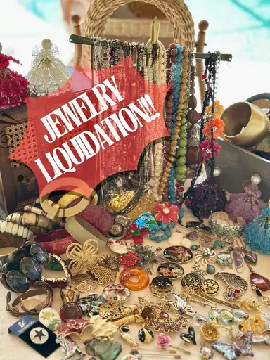 Pop Up Poolside ⬆️ Silver, Custume +Low Starts!! 