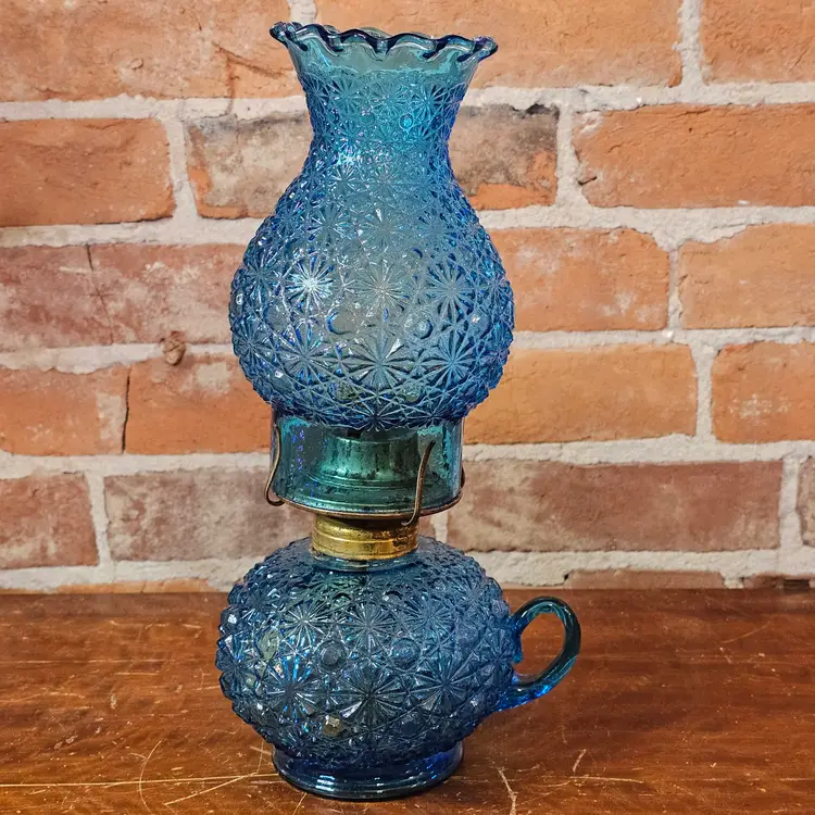 Vintage L.E. Smith Glass Blue Daisy & Button Oil Lamp with Shade 12" Tall