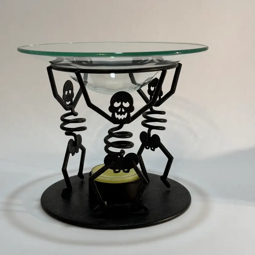Partylite Bones Skeleton Aroma Melt Wax Warmer Halloween P8603 Retired 4.75” Tall