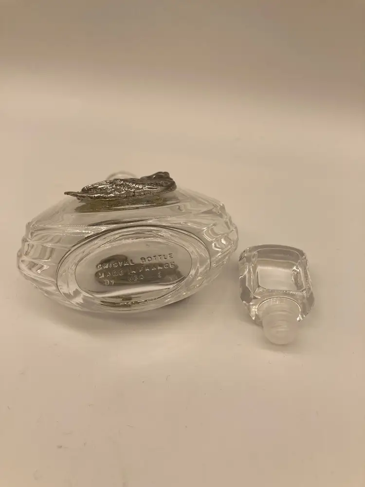 Clear Perfume Bottle with Swan on Front Cristal Made in France by VCA 3