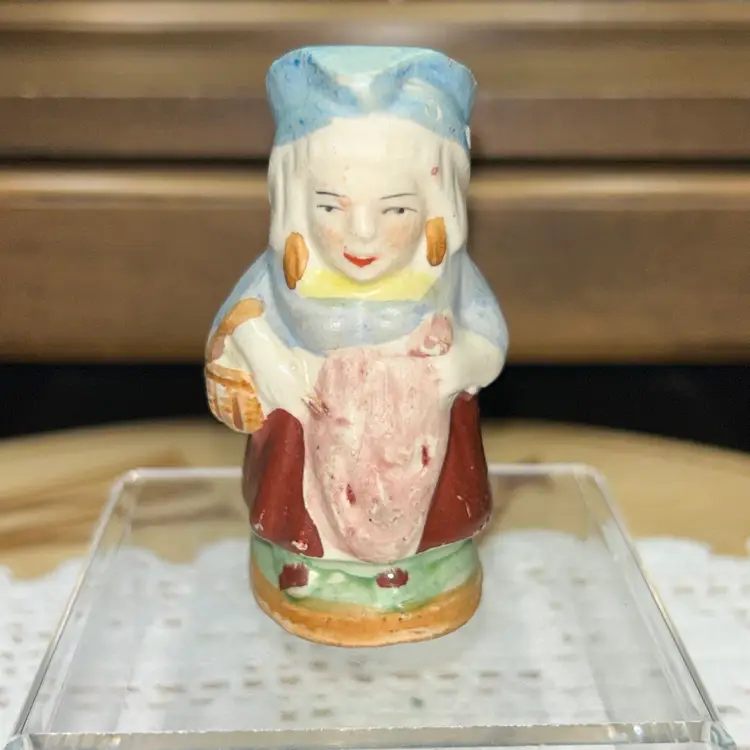 Vintage Single Shaker Miniature Toby Mug Style