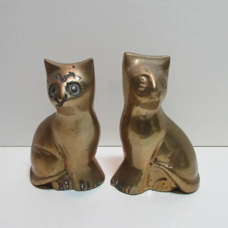 set of 2 vintage brass cat figures sitting kitty pair made in India