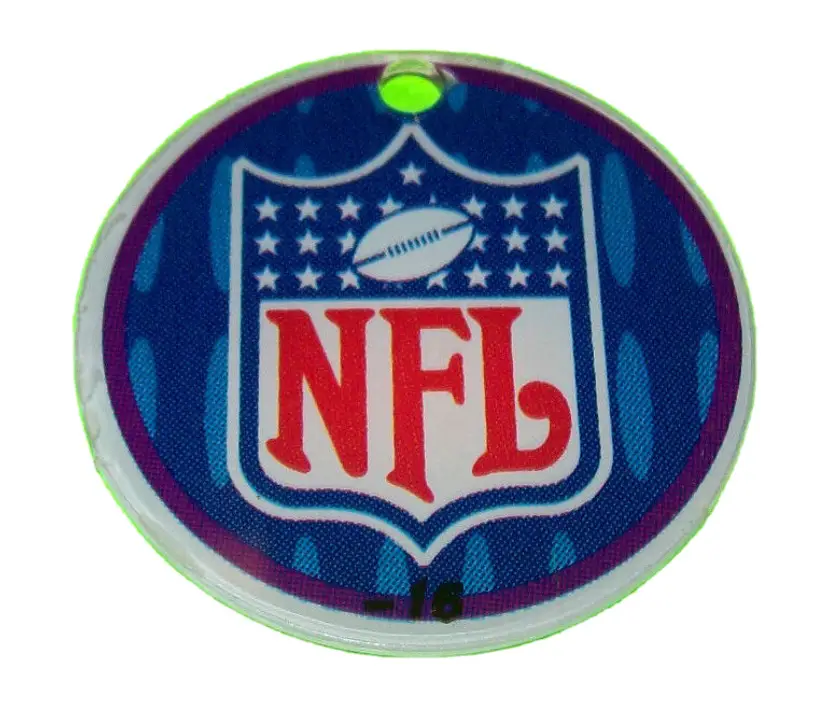 NFL Football Pinball Machine Plastic Keychain Original Vintage Game Promo 2001