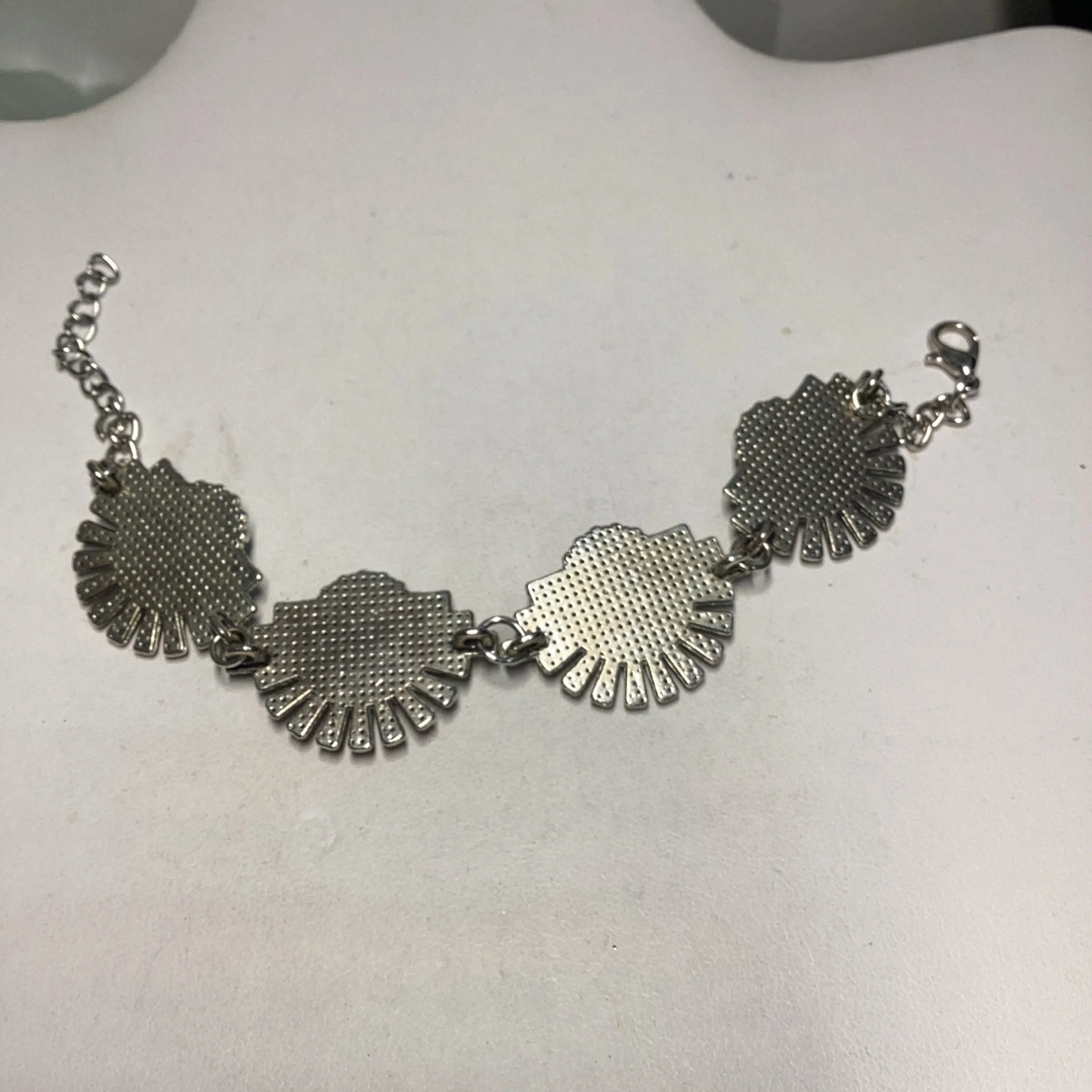 Image 2 of 2