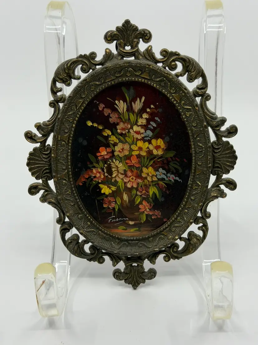 Vintage Oval Ornate Metal Frame W Artist Signed Floral Painting