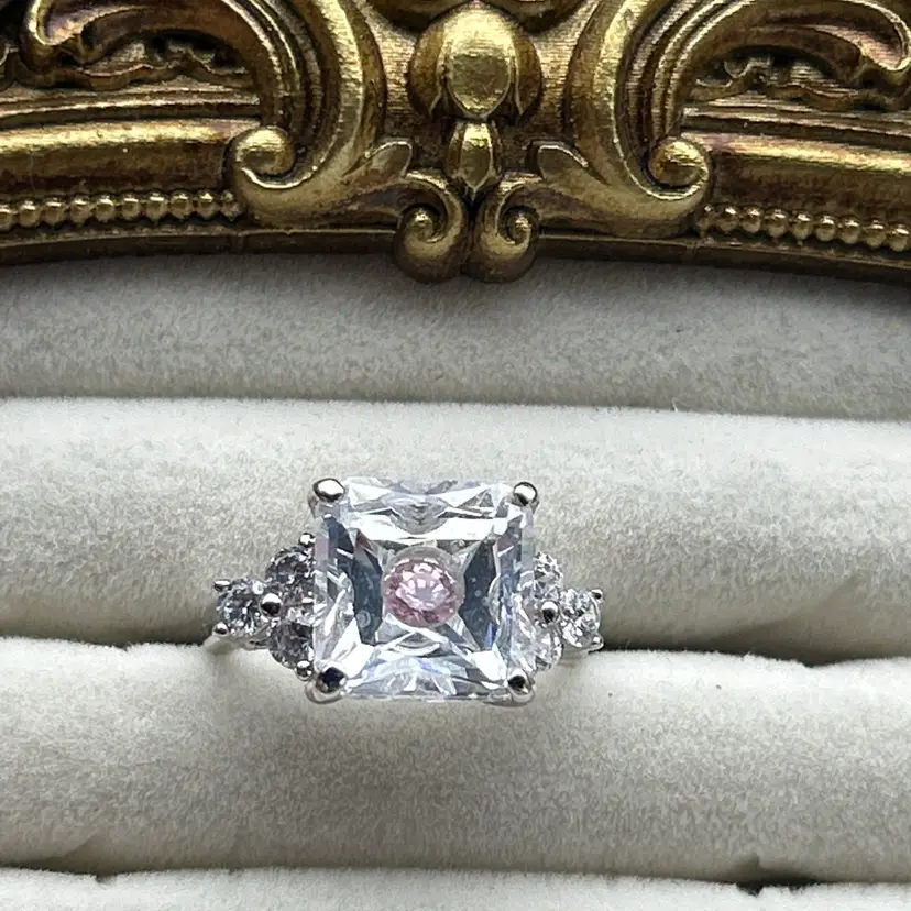 Sterling Silver Floating Pink Stone Ring Cubic Zirconia Statement Ring Size 7