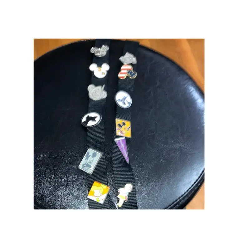 #01 Disney Trading Pins Lot Of 12