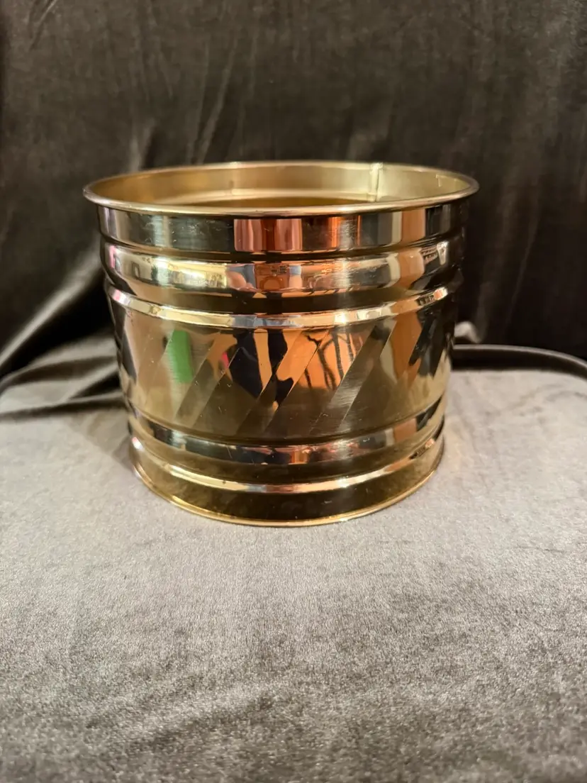 Vintage Brass Planter Pot ~5” Tall x 6.5” Across